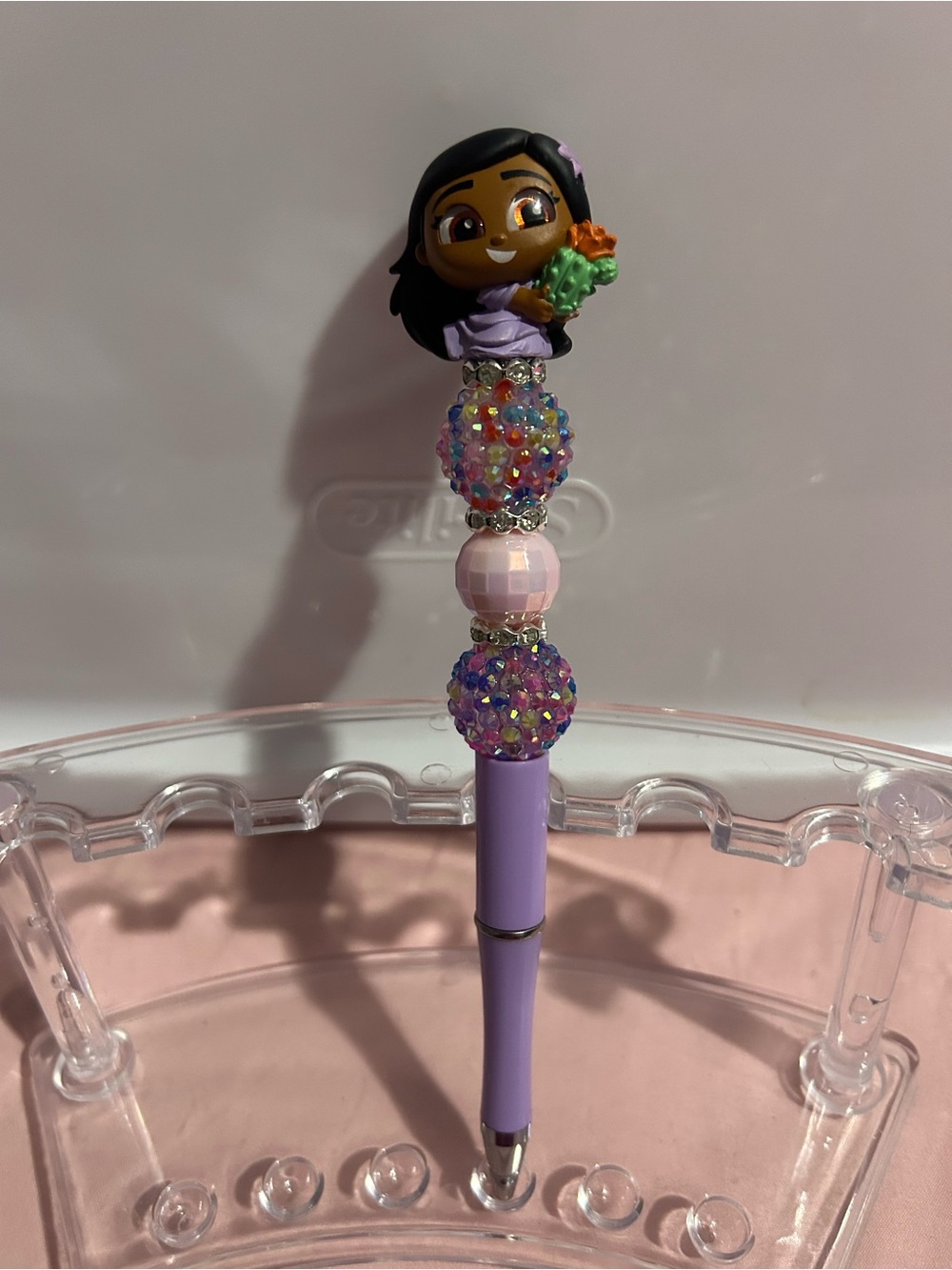 Disney Doorable Isabela Madrigal beaded pen